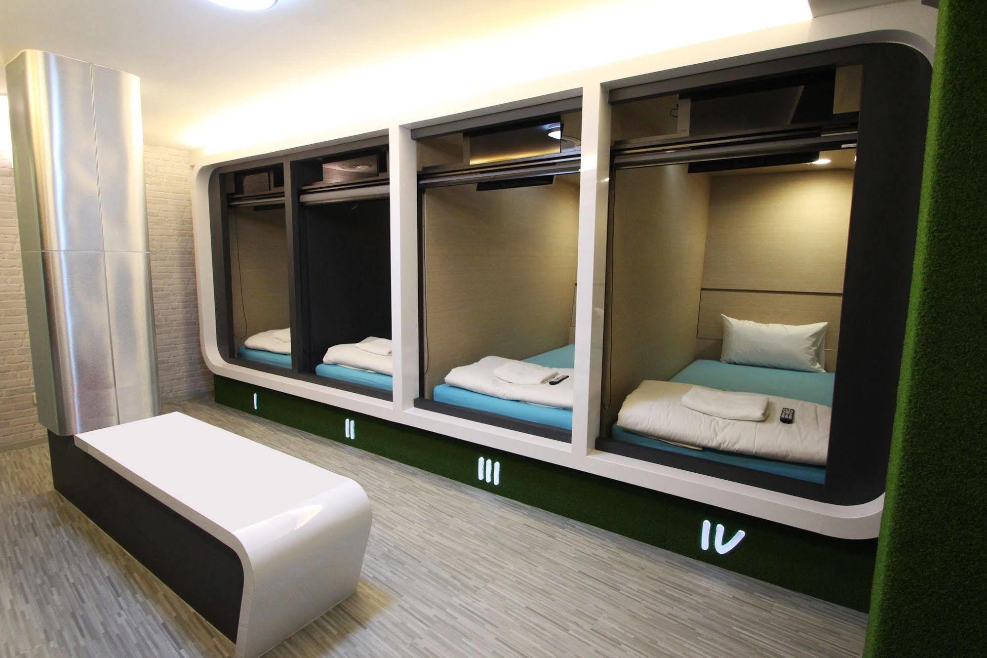 בנגקוק Preme Hostel מראה חיצוני תמונה