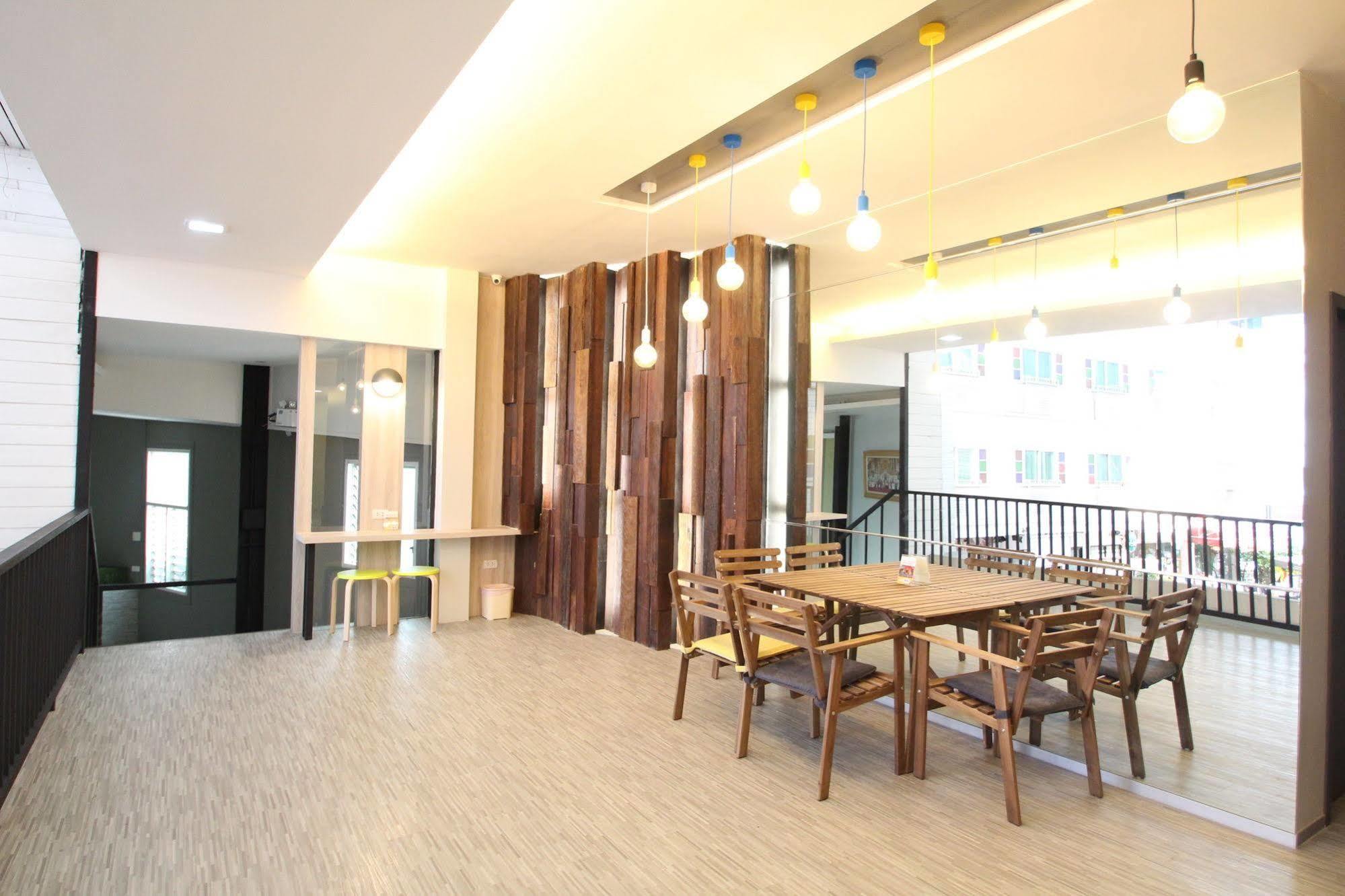 בנגקוק Preme Hostel מראה חיצוני תמונה